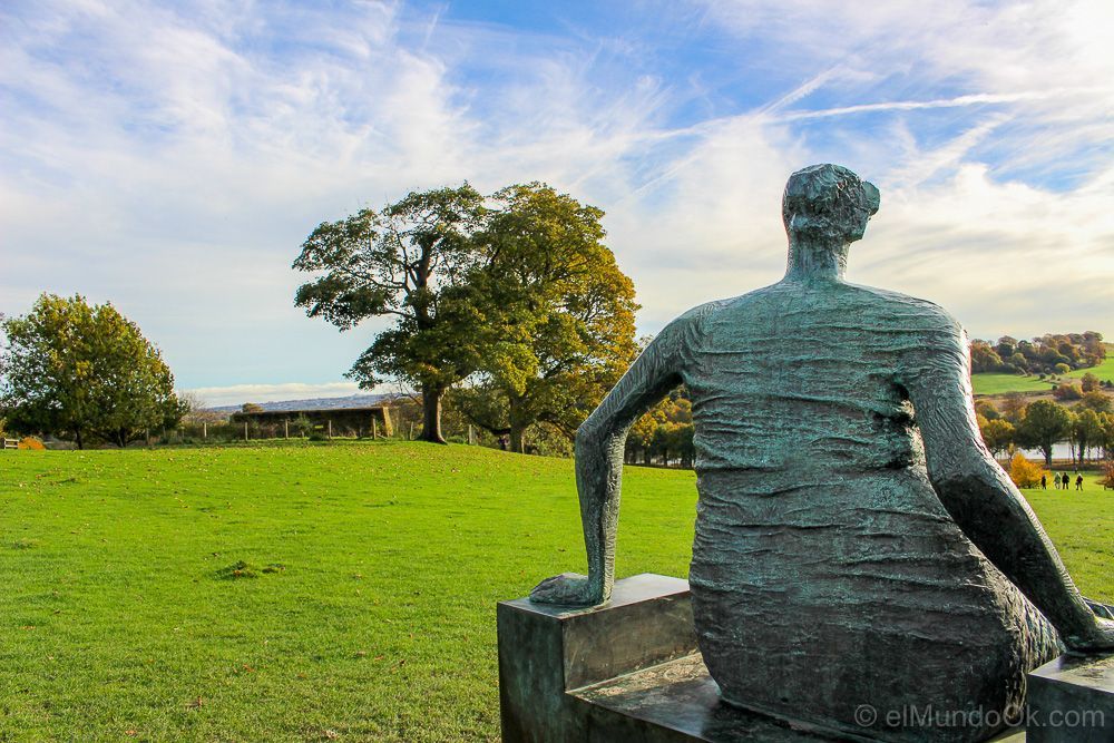 La Mujer vestida sentada. Draped Seated Woman.Henry Moore. Yorkshire Sculpture Park