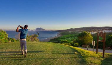 los mejores campos de golf cerca de Estepona
